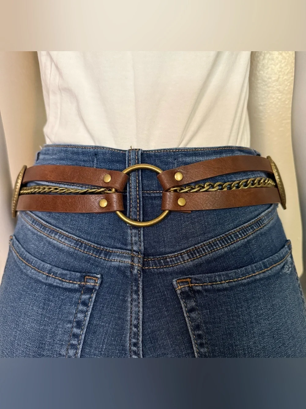 Brown PU leather belt gold tone buckle with heart and chains details